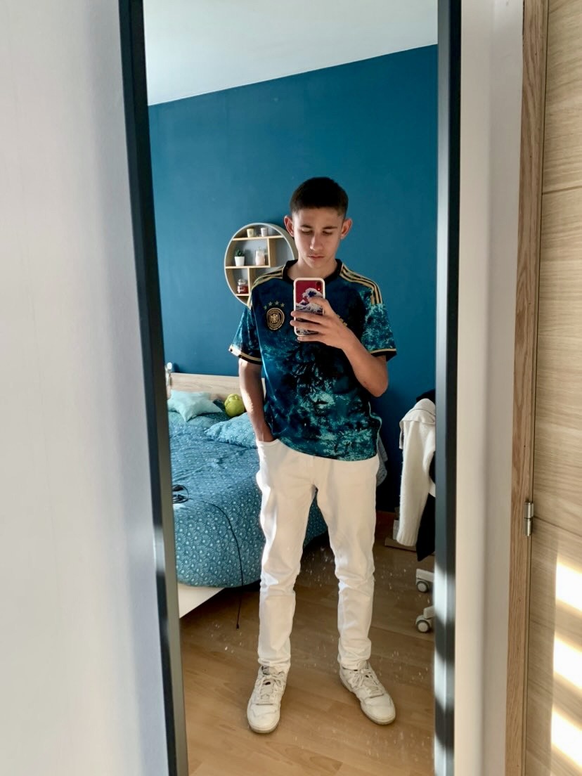 Profil de Ghjuvan, 20 ans, Plan Cul à Beaufort